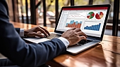 Fund Industry's Cash Holding Drops