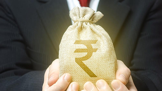 Many investors think that a fund's dividend option is more profitable, but that is not really true