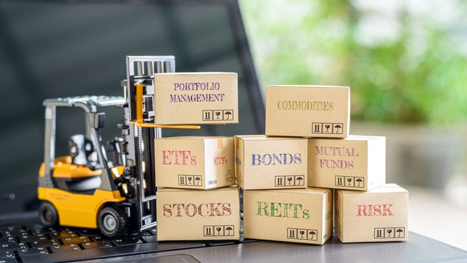 स्टॉक या म्यूचुअल फ़ंड, ₹1 लाख कहां निवेश करें?