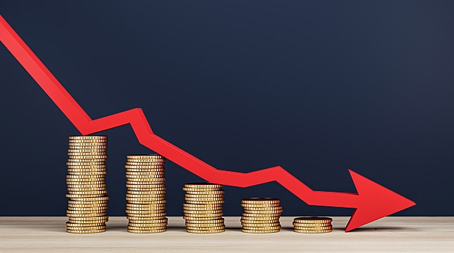 EaseMyTrip: CEO exit and the stock price down over 52%