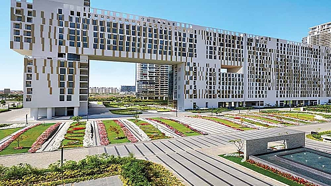 DLF defies realty slowdown with Rs 70 crore luxury apartment sales