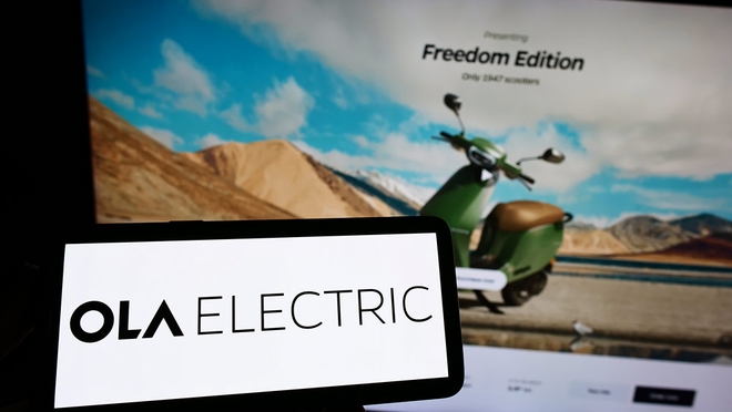 Ola Electric Stock Analysis 2025: क्या निवेश करना सही रहेगा? | Dhanak
