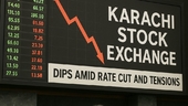karachi-stock-exchange-dips-amid-rate-cut-and-india-pak-tensions