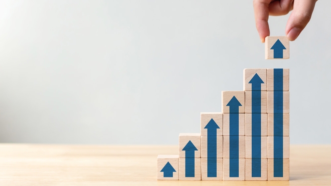 ग्रोथ फंड्स का निवेशकों को लुभाना जारी है