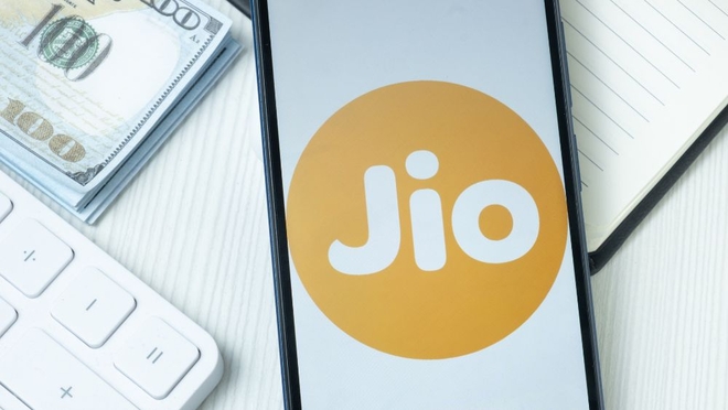 Jio Financial share price jumps 3% after SEBI nod for mutual fund joint venture
