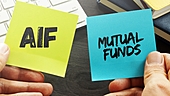 AIF vs Mutual Fund: आपके निवेश के लिए कौन सही?