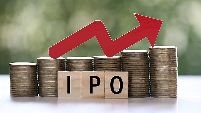 Muted premium hints at cautious investor mood