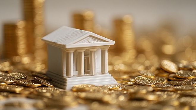 बैंकिंग फ़ंड्स में 37% की बढ़त, क्या ये निवेश का सही समय है?