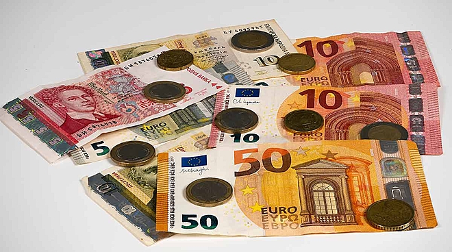 How to sidestep RBI limits and invest globally