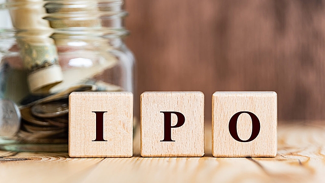 More than 60 per cent of the issues that hit the primary market in the last five years are still in the negative territory