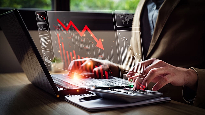 In spite of the fact that Financial Technologies has a negative enterprise value, the stock is not a great buy