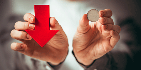 Low P/E indicates better returns