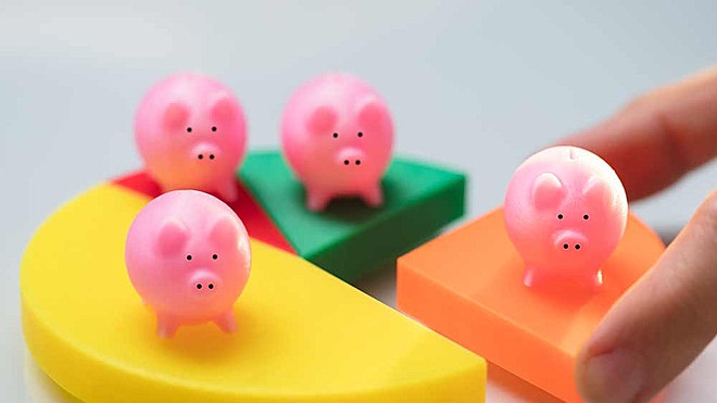 To diversify your investments, how many mutual funds should you invest in? Is there a maximum amount of diversification beyond which you must not go?