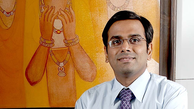 The recent downgrades of some corporate bonds has created much confusion. Arvind Chari of Quantum Advisors explains what's going on
