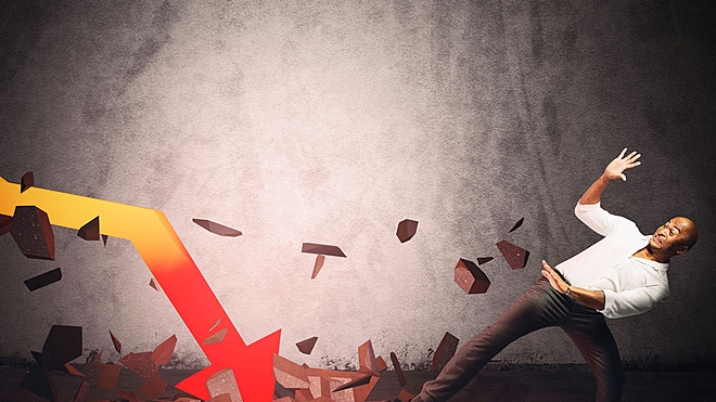 Dhirendra Kumar advises how to analyse a fund giving negative returns