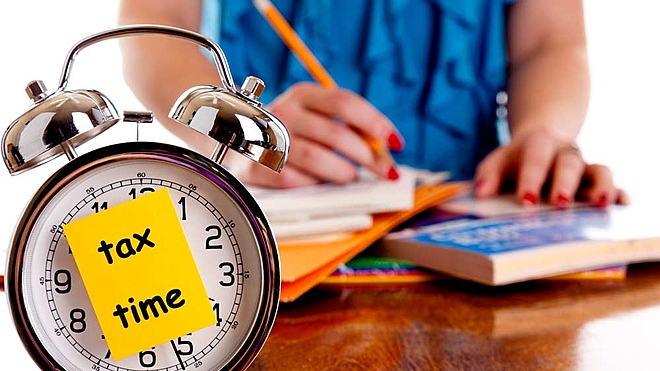 Confused about how to proceed with saving taxes this tax-saving season? Dhirendra Kumar provides a strategy