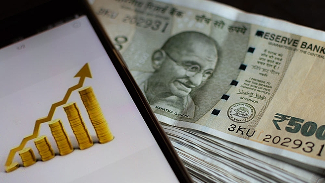 Dhirendra Kumar discusses the right approach to investing in equity funds