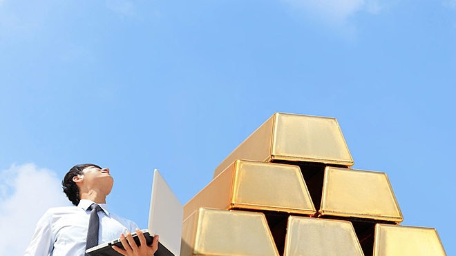 Is it worth investing in Sovereign Gold Bonds?