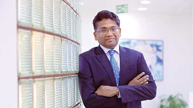 Vetri Subramaniam of UTI AMC talks about the economic scenario, corporate earnings and market valuations