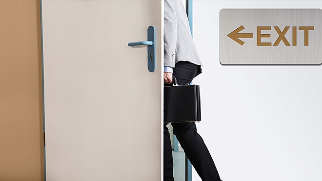 This marks yet another high-profile exit from AMC's investment management team. Here's how it impacts our recommendations