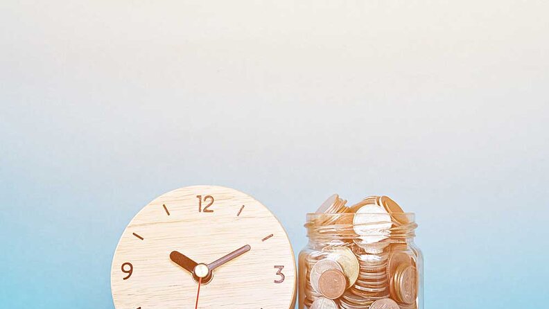 What is the best time to invest in debt mutual funds?