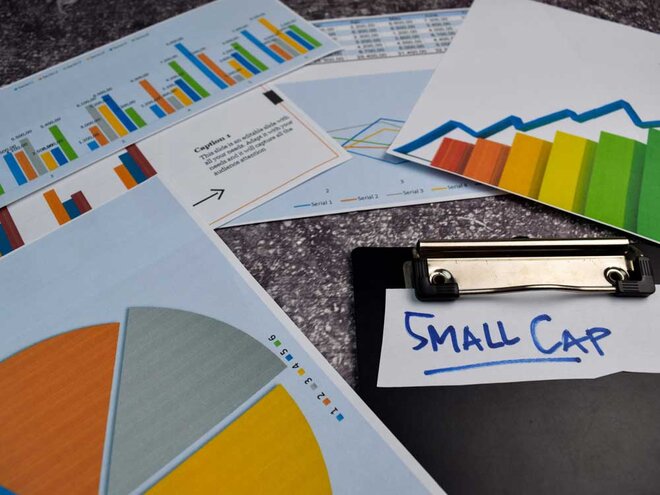 बड़ा एयूएम एक स्मॉल-कैप फंड के प्रदर्शन को कैसे प्रभावित करता है?