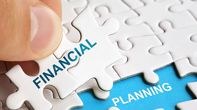 What factors should one consider while preparing a financial plan?