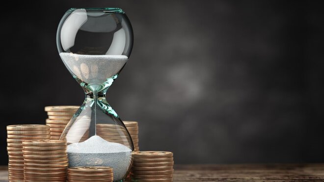 STOCKS:  क्या पिछला परफ़ॉर्मेंस देख कर इन्वेस्ट करना चाहिए?