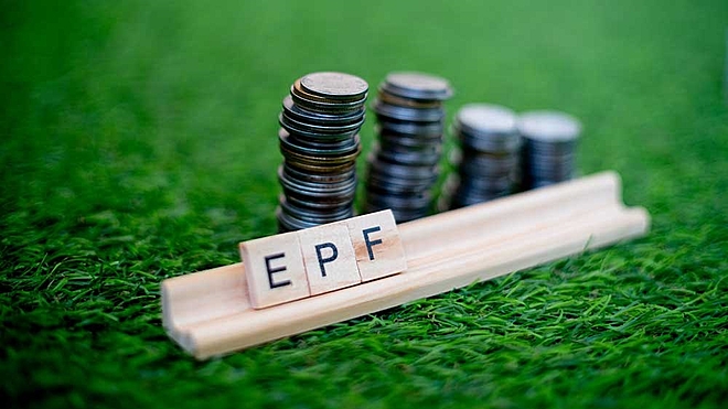 what-happens-to-your-provident-fund-after-early-retirement