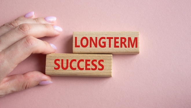 सेंसेक्स पहुंचा नई ऊंचाई पर, अब आप क्या करें?