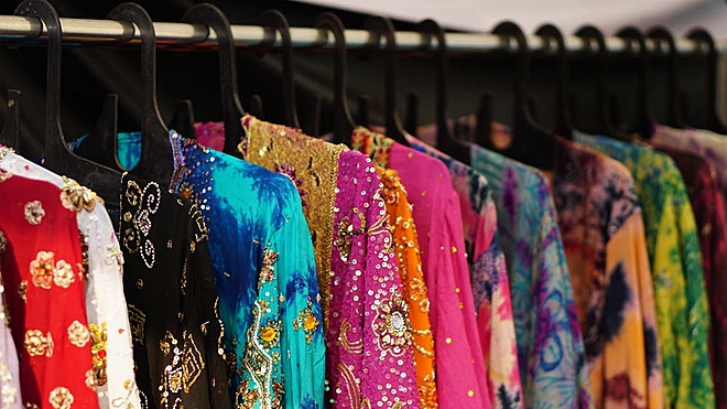 Find out if you should invest in this apparel company