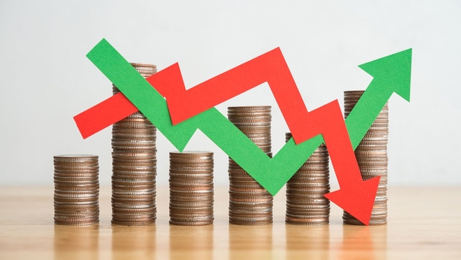 तेज़ उतार-चढ़ाव में इक्विटी निवेश: जानिए सब्र के फ़ायदे