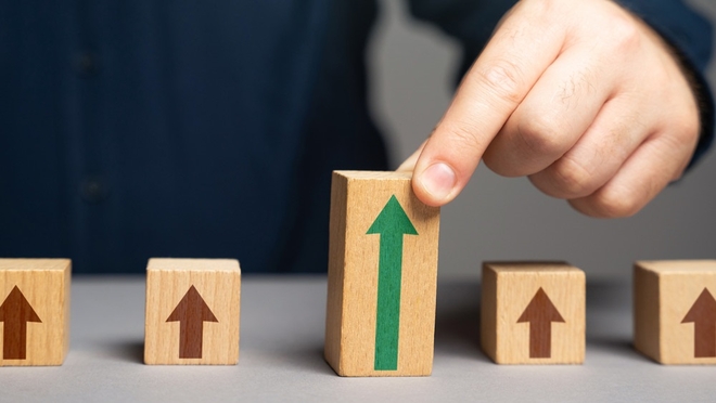 Nifty vs Sensex: क्या है बेहतर निवेश के लिए?