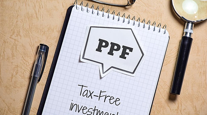 Does PPF earn interest after maturity?