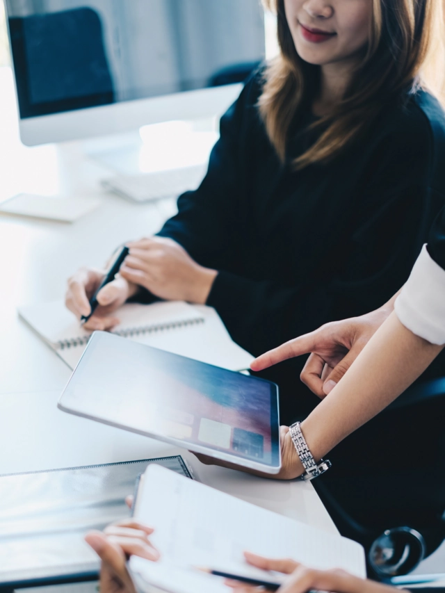 5 active large-cap funds that mimic their indices