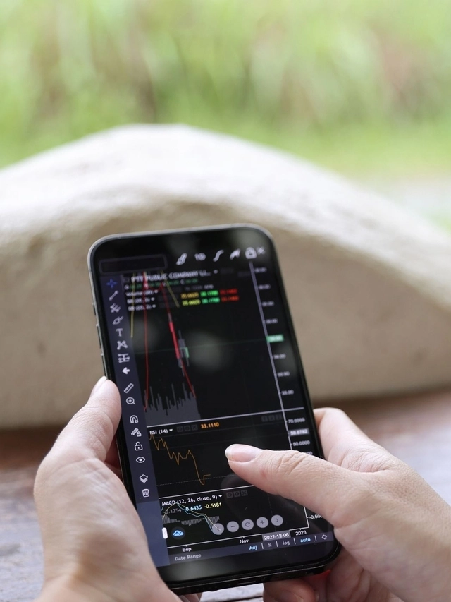 These mid & small-cap stocks were bought by large-cap funds last month